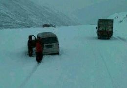 雅安 九月飘雪